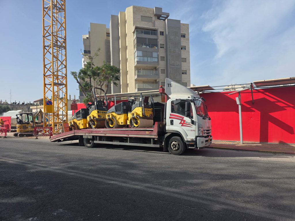 גרר אזולאי | שירותי גרירה וחילוץ 24/7 במרכז | חילוץ שטח ורכב כבד